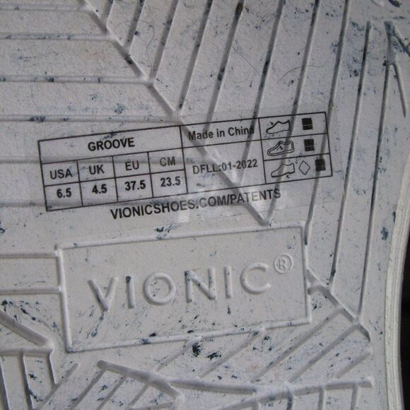 NWOB Vionic Groove Slip On Sneaker - Picture 10 of 11
